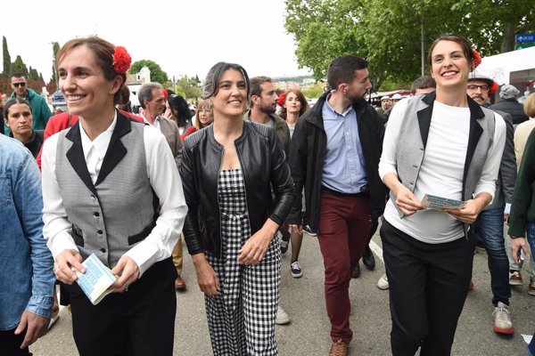 Mónica García reivindica el 