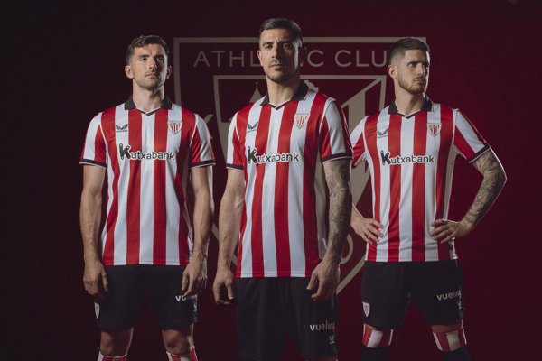 El Athletic Club homenajea la tradicional ofrenda a Pichichi con la primera equipación de la temporada 25-26