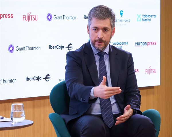 El Gobierno de Ayuso se pregunta si Óscar López es lo mejor que Sánchez tenía para Madrid y apunta a su pasado 
