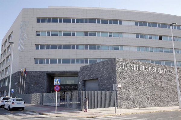 Audiencia de Alicante condena a más de 6 años de cárcel al exalcalde de Santa Pola (Alicante) por el caso Gran Alacant