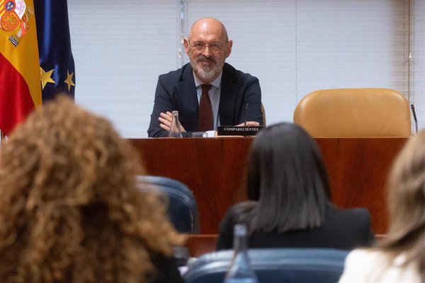 La Audiencia Provincial excluye Air Europa del 'caso Begoña Gómez' y levanta la imputación a Güemes y al rector