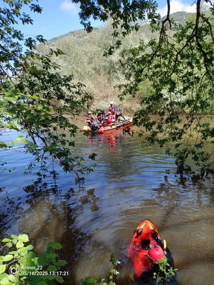 Buzos de Cruz Roja localizan el cuerpo del pescador desaparecido en el embalse cántabro de Palombera