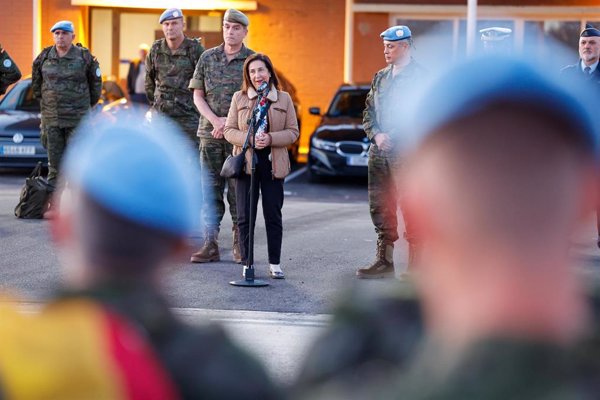 Robles despide al contingente militar con destino a la misión de la ONU en Líbano