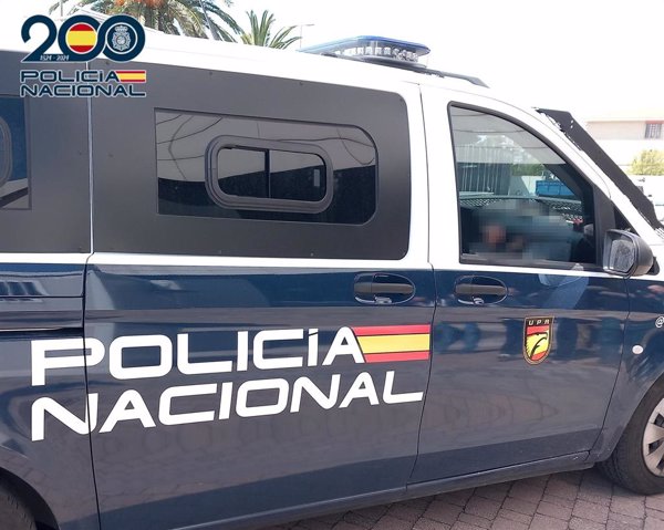 Dos detenidos por amenazar con palos y cuchillos a la mujer a la que habían ocupado el piso en Zaragoza