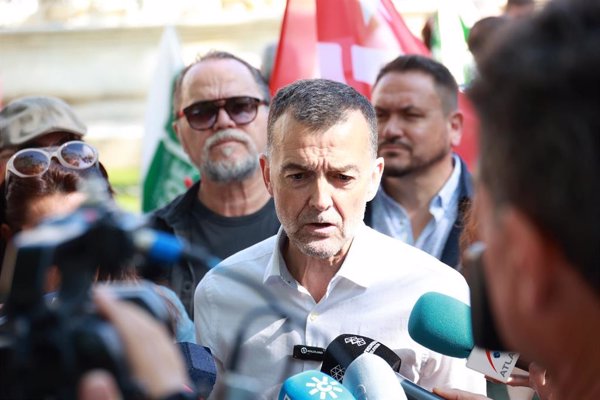 IU avisa a Sánchez que es 