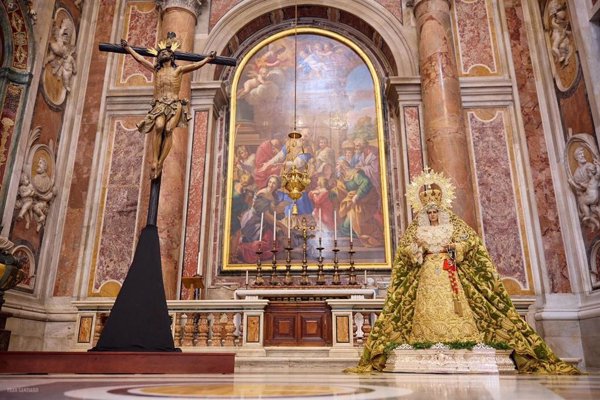 Moreno expresa su satisfacción por la presencia de la Semana Santa andaluza en el Jubileo: