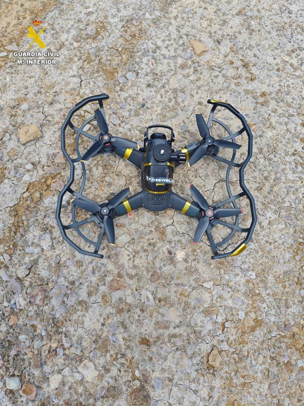Denunciado por sobrevolar la Central Nuclear de Cofrentes con un dron
