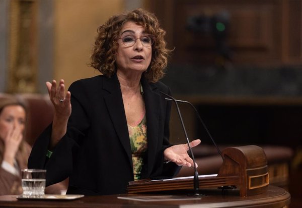 Transparencia ordena a Hacienda informar de las multas a PP, PSOE, Vox y Podemos, pese al rechazo de los partidos