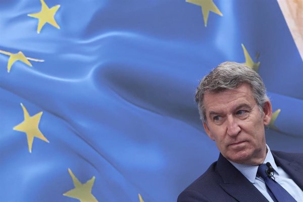 Feijóo felicita a Montenegro y a los europeístas Dan y Trzaskowski, tras las elecciones de Portugal, Rumanía y Polonia