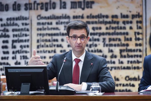 Vox reclama la dimisión o destitución del presidente de RTVE por la 