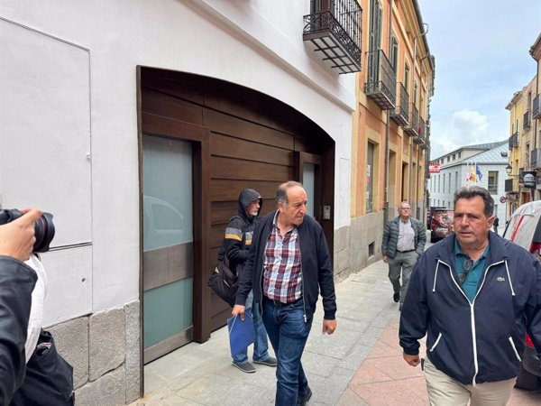 Alcalde de Vita (Ávila) tras declarar por la canción que habla de abusar de una niña: