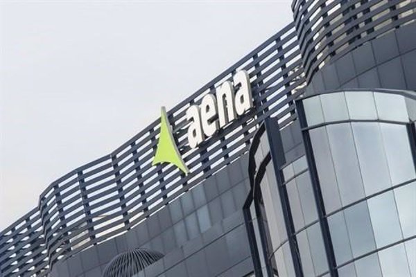Aena asegura que no ha condonado ni exonerado 