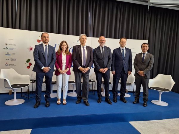 Rectores madrileños advierten de que la universidad pública está en