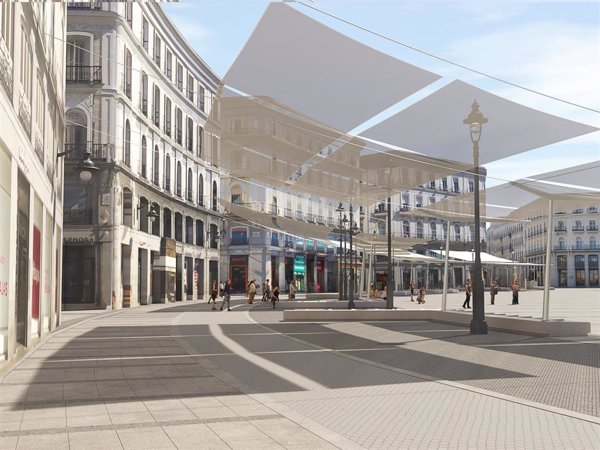 Los toldos llegarán a Sol en junio con un cambio en 'chinchetas' de anclaje a los edificios, no aprobadas por Patrimonio