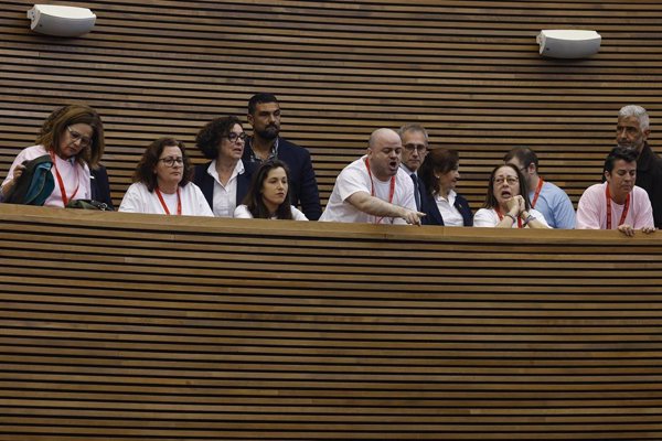 Vox rechaza expedientar al asesor de la presidenta de Las Cortes Valencianas que expulsó a entidades LGTBi+ del pleno