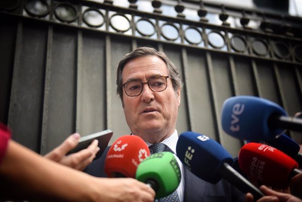 Garamendi (CEOE) llama a la unidad empresarial y pide ver con