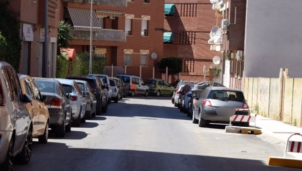 Investigan la muerte de un menor de tres años localizado en el interior de un coche en Linares (Jaén)