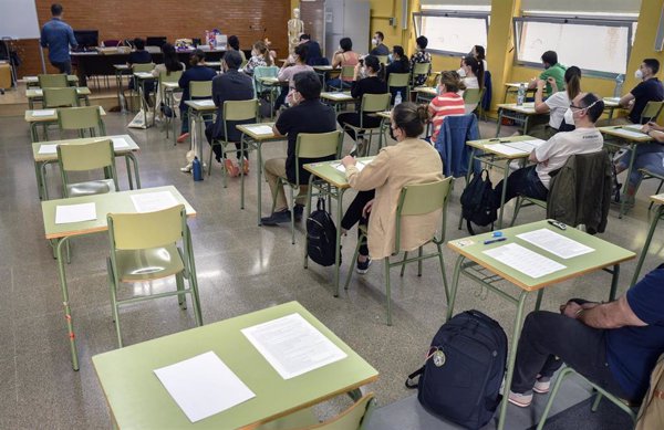Sindicatos valencianos convocan huelga de tribunales de oposición coincidiendo con la prueba práctica de Secundaria