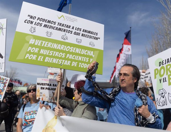 El Comité de Crisis Veterinario solicita reuniones con Planas y Mónica García por la 
