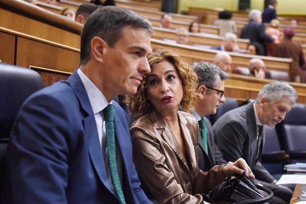 Montero no comenta whastapp de Ábalos sobre el rescate de Air Europa y replica al PP aireando sus casos de corrupción