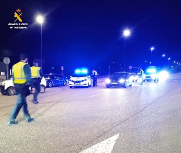 Cinco investigados por participar en carreras ilegales de coches en Arroyo (Valladolid)