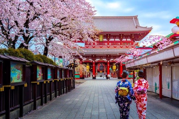 Japón registra un nuevo récord mensual con 3,9 millones de turistas internacionales en abril