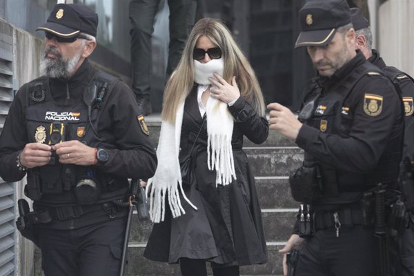 Miss Asturias reconoce que pidió ayuda a Ábalos para encontrar trabajo y que Koldo gestionó su entrada en Logirail