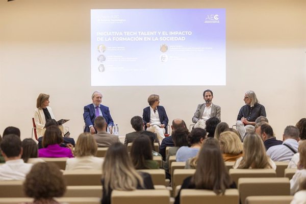 La Asociación Española de Empresas de Consultoría presenta 'Tech Talent AEC' para formar talento tecnológico