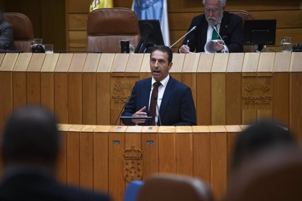 La Xunta defiende los informes sobre Altri ante un BNG que alerta de daños en la ría de Arousa