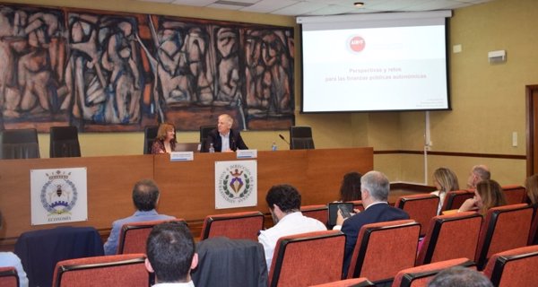 Herrero (AIReF) subraya la necesidad de reformar las bases de las finanzas públicas autonómicas