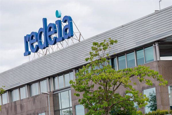 Moody's cambia a 'negativa' la perspectiva de Red Eléctrica por el impacto del apagón en su plan inversor