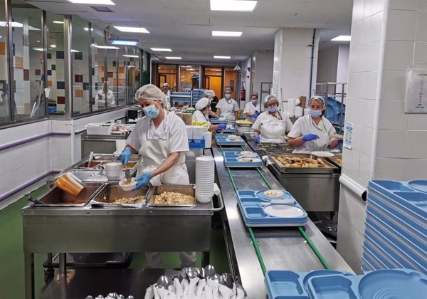 Consumo y Sanidad inician la tramitación del decreto para que la alimentación en hospitales y residencias sea saludable