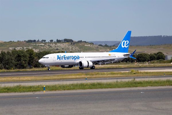 Air Europa incorpora a su flota el primer avión Boeing 737 MAX