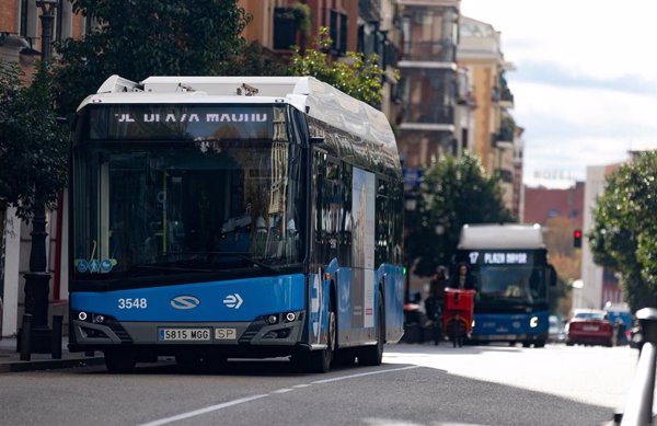 Herido grave un hombre al ser atropellado por un autobús de la EMT en el distrito de Hortaleza (Madrid)