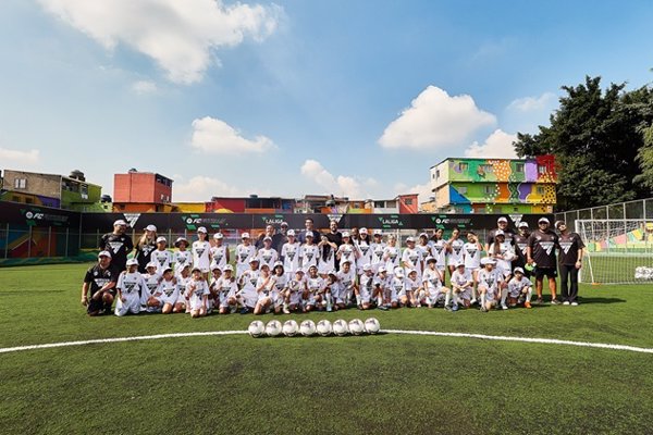 EA Sports FC y LaLiga inauguran un campo en São Paulo 