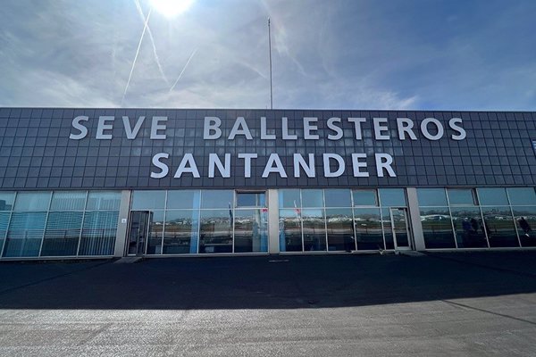 La final de Bilbao se salda sin incidentes graves para el Aeropuerto Seve Ballesteros-Santander