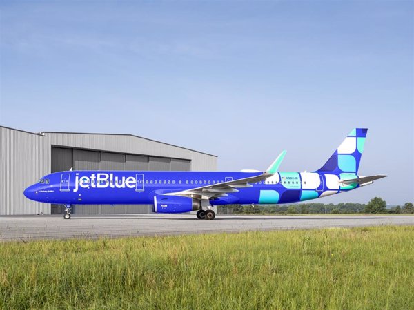 JetBlue aterriza por primera vez en España con un vuelo directo que unirá Madrid y Boston (EE.UU.)