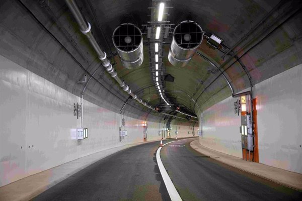 Indra pone en marcha su plataforma de gestión del tráfico en el túnel de Silvertown en Londres
