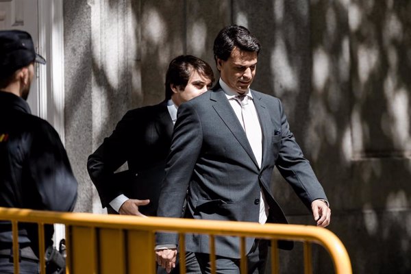 El novio de Díaz Ayuso asegura que su abogado envió sin su consentimiento el 'email' ofreciendo un pacto a Fiscalía