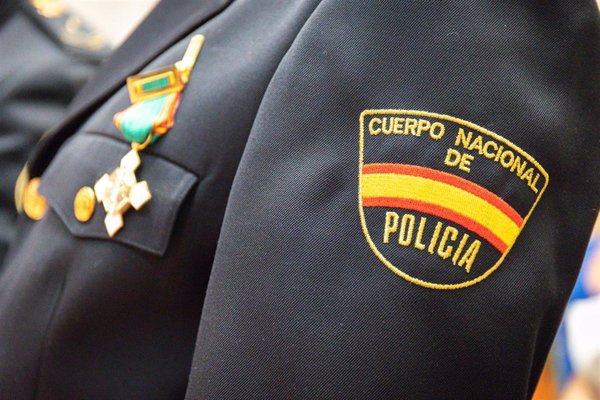 La Policía Nacional libera a 23 personas explotadas en centros de manicura de cinco provincias