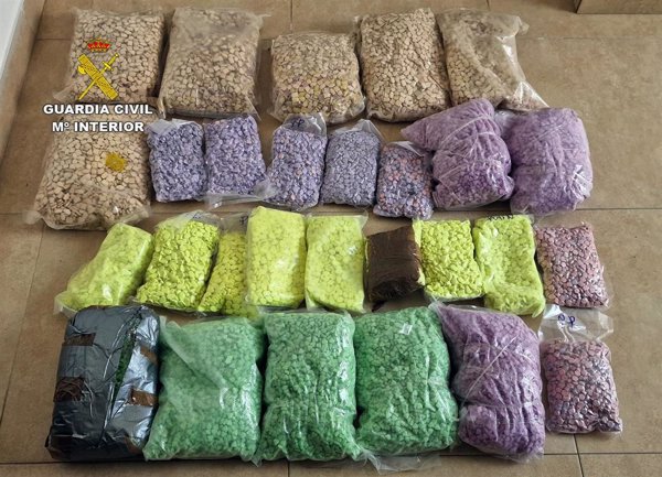 Interceptan uno de los mayores alijos de éxtasis, con más de 100.000 pastillas, en aguas de la Región de Murcia