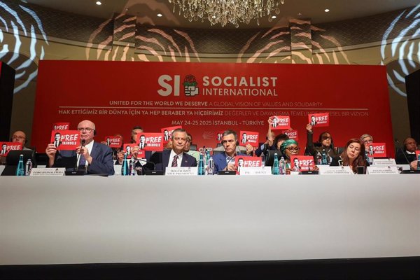 Sánchez muestra su solidaridad con el detenido líder opositor turco Ekrem Imamoglu