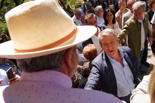 Feijóo vuelve a su kilómetro cero para