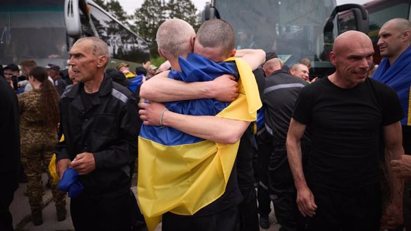 Rusia y Ucrania canjean otros 606 militares en la culminación del intercambio pactado en Estambul