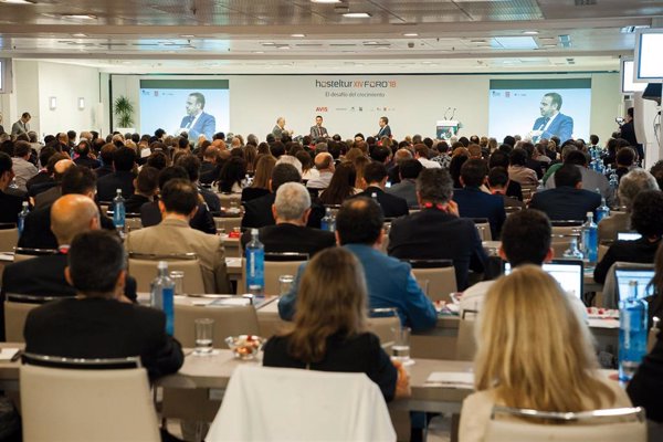 Digitalización, expansión y futuro del turismo centran el Foro Hosteltur 2025 en Madrid