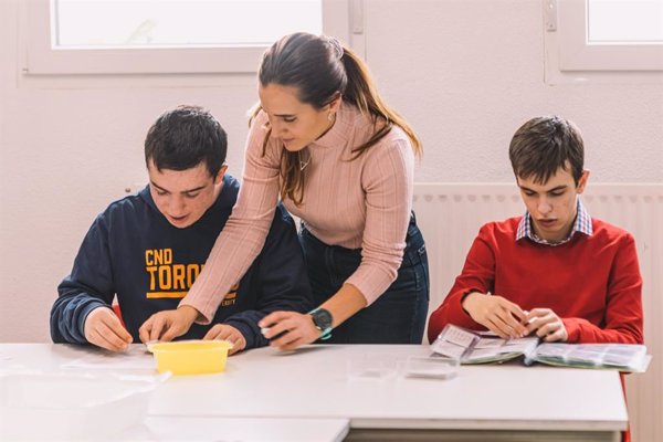 El alumnado con autismo aumenta un 18% en el último curso escolar y representa más del 1% de alumnos no universitarios