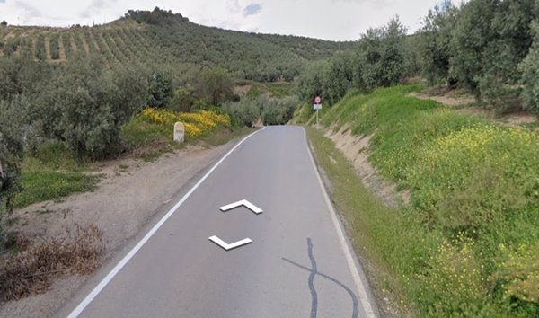 Dos fallecidos y un herido grave en una salida de carretera en Iznájar (Córdoba)