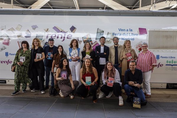 Escritores rechazan el trato de Trump a académicos y autores en las universidades: 