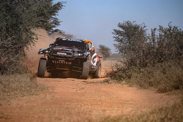 El piloto sudafricano Henk Lategan vence en el Rally de Sudáfrica con el combustible renovable de Repsol