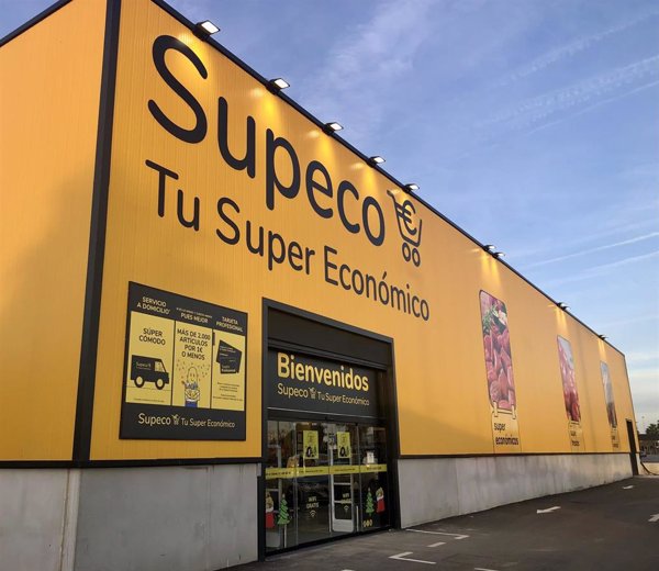 Supeco (Carrefour) se alía con Uber Eats para poner en marcha el 'delivery' en varias ciudades españolas